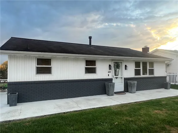 409 Clawson Ave, Youngwood, PA 15697