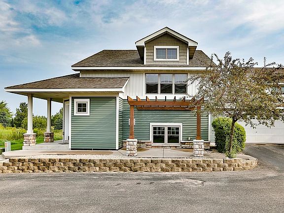 2nd image of 22337 Cameo Ct