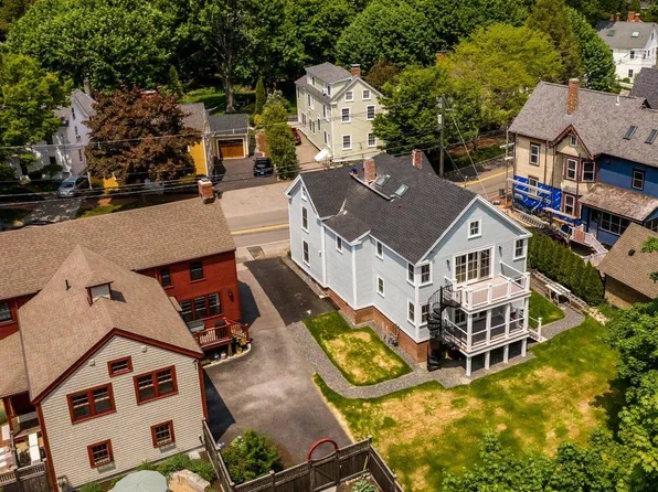 232 South Street #2, Portsmouth, NH 03801