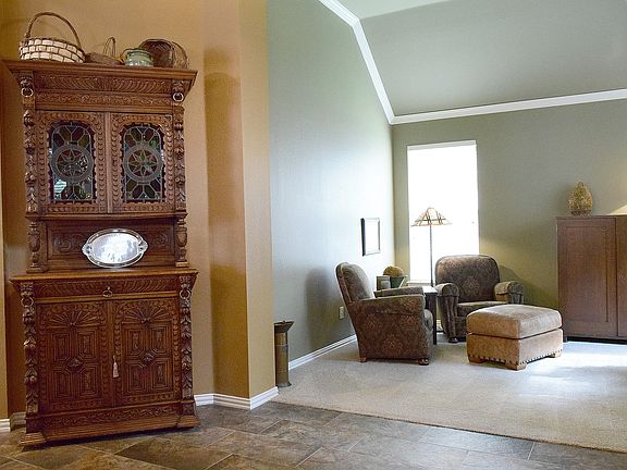 3rd image of 3420 Glenmoor Dr