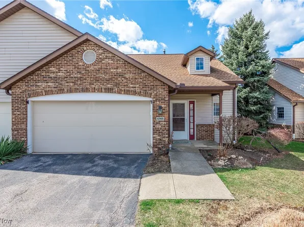 5745 Gateway Ln, Brookpark, OH 44142