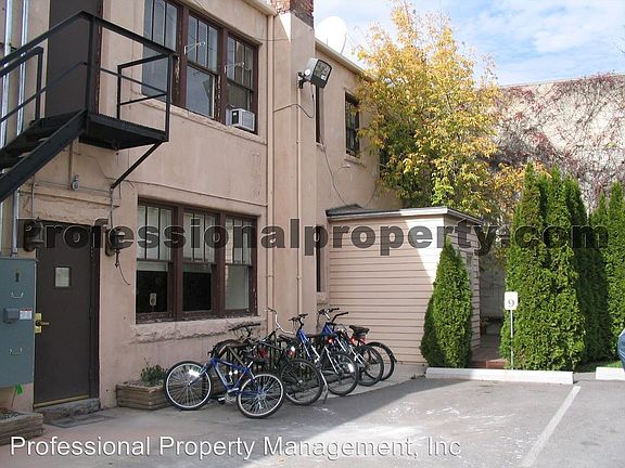 3rd image of 740 S Higgins Ave APT 3