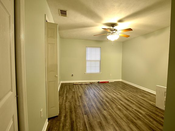 5th image of 4469 Belair Dr Suite 1
