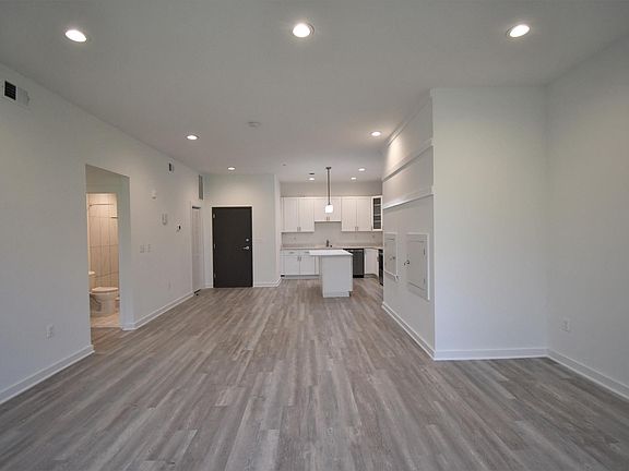 3rd image of 4700 Wisconsin Ave NW #301