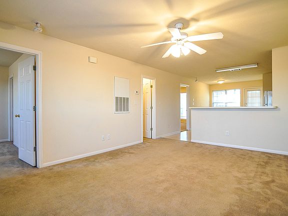 2nd image of 1509 Hollowhill Dr