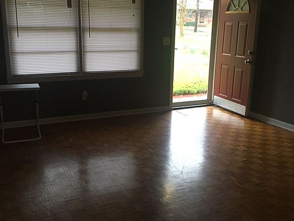 2nd image of 4903 Bruning St