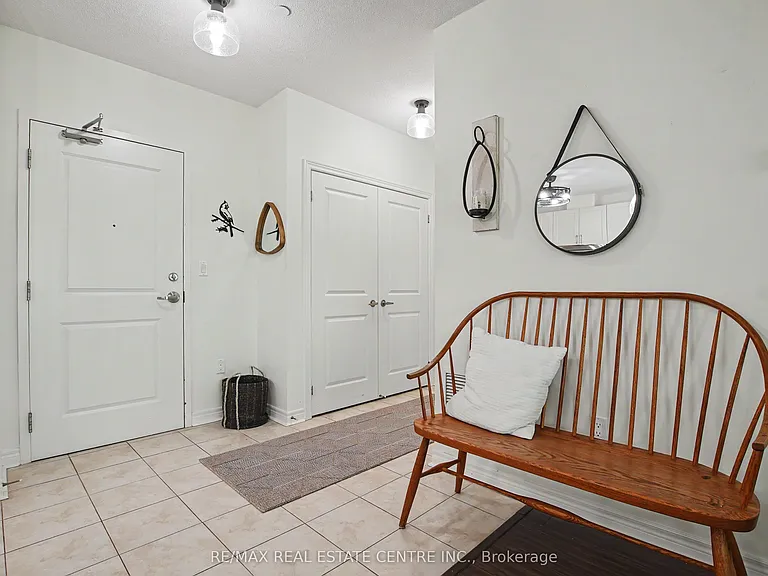 33 Whitmer St #418 — Photo 6