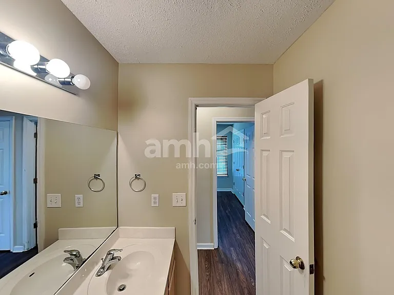 2253 Joann Dr — Photo 14