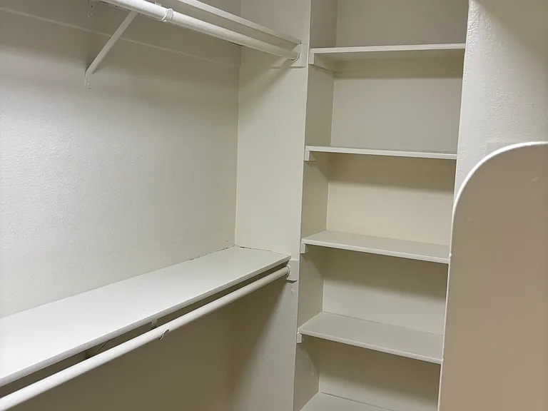 819 E Redondo Dr — Photo 22