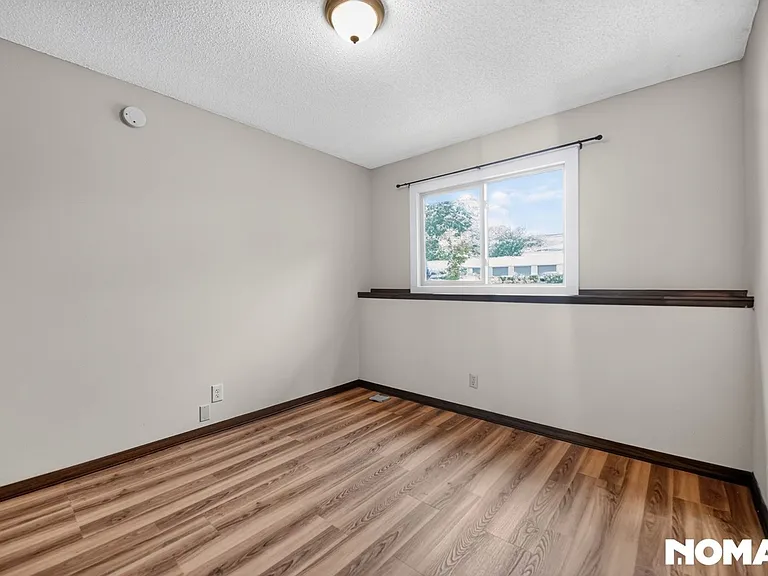 9720 Pleasant Ave S — Photo 34