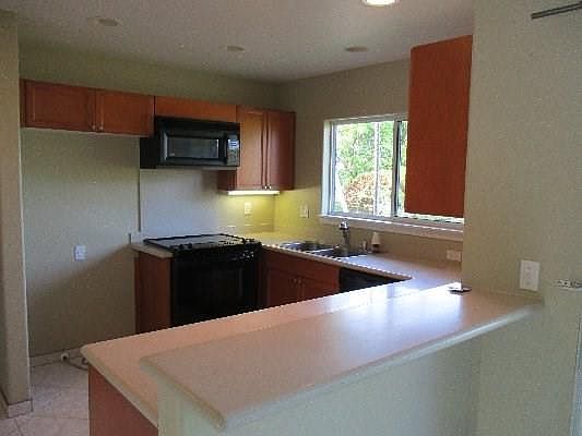 2nd image of 75-6122 Hoomama St