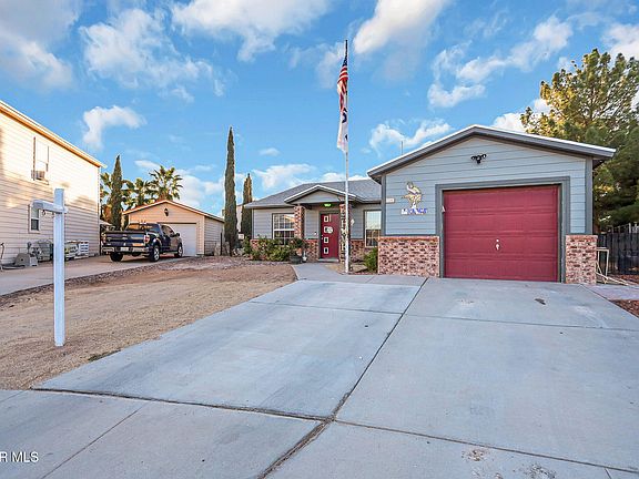 3rd image of 12558 Tierra Leon Way