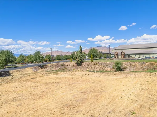 23 McElmurry Lane NE, East Wenatchee, WA 98802