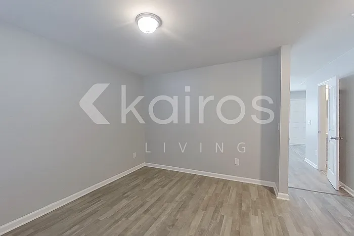 4 bed, 2.5 bath, 2009 sqft, $1,975 — Photo 3