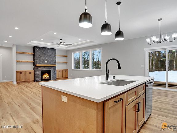 5th image of 1511 S Kittiwake St