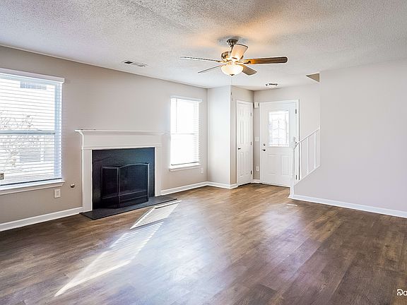 3rd image of 4018 Shaded Oasis Ln