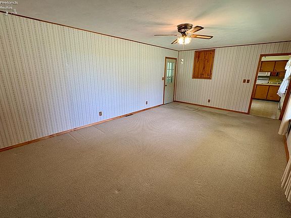 5th image of 517 Buckeye Dr