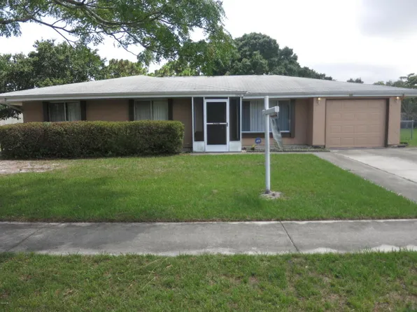 1056 Newbern St NE, Palm Bay, FL 32905
