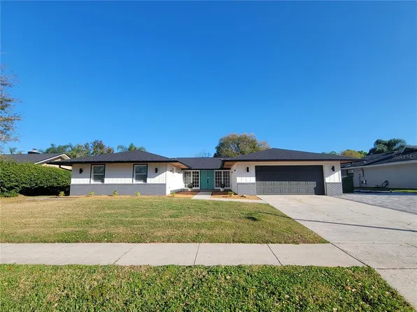 3335 Hollyhock Ct, Belle Isle, FL 32812