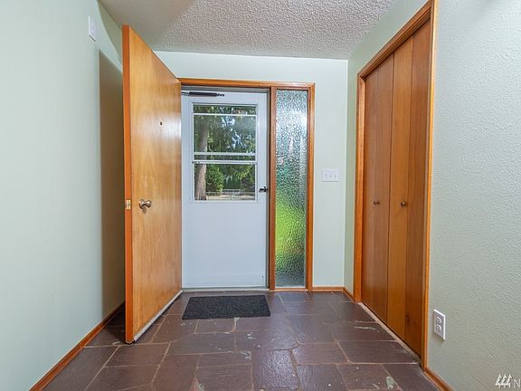 5th image of 8721 Kimmie St SW