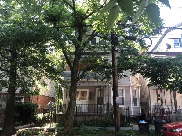 209 5th St, Newark, NJ 07107
