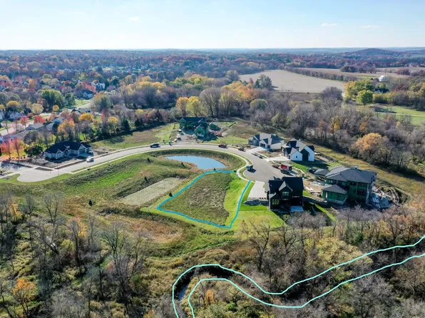 1469 Serenity Ct, Sun Prairie, WI 53590