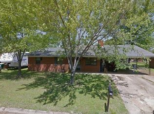 2105 E 15th St, Russellville, AR 72802