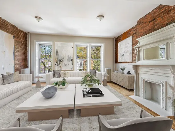 418 Macon St, Brooklyn, NY 11233