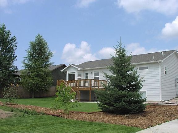 2nd image of 219 Aspen Grove Way