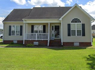 1105 Quarterpath Dr, Winterville, NC 28590