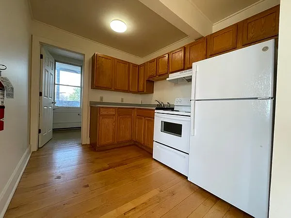 33 North St #5 — Photo 4