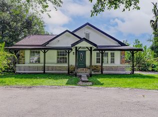 10910 Maple Leaf St, Houston, TX 77016