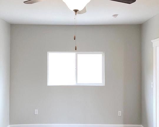 4th image of 9415 Zamora Ave