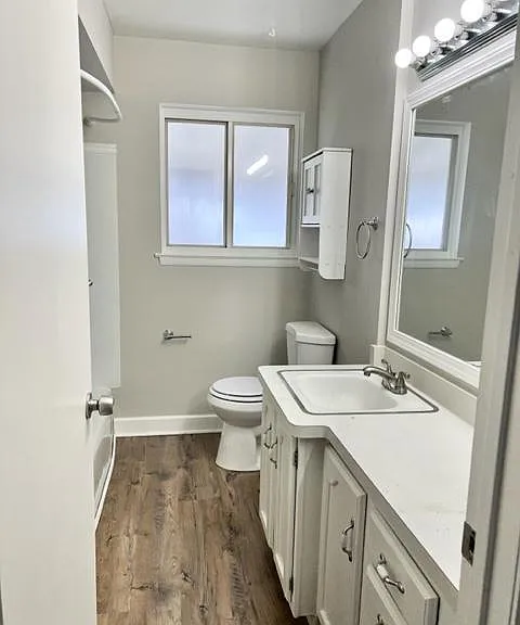 684 E Mapledale Ave — Photo 9