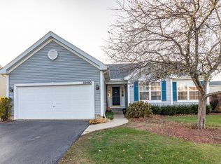 28880 Pilgrims Pass, Lakemoor, IL 60051