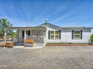 1050 Cooney Dr, Silver Springs, NV