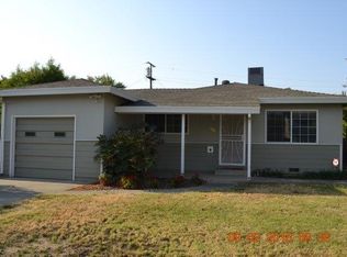 904 Gibson Rd, Woodland, CA 95695
