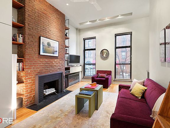 5th image of 87 Saint Marks Pl #Parlor1b