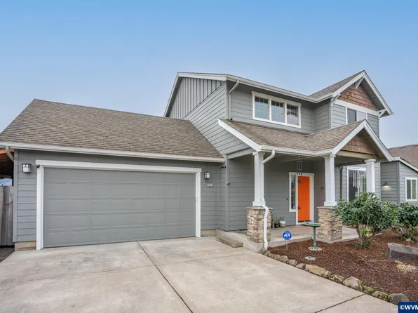 238 W Jadon Dr, Lebanon, OR 97355