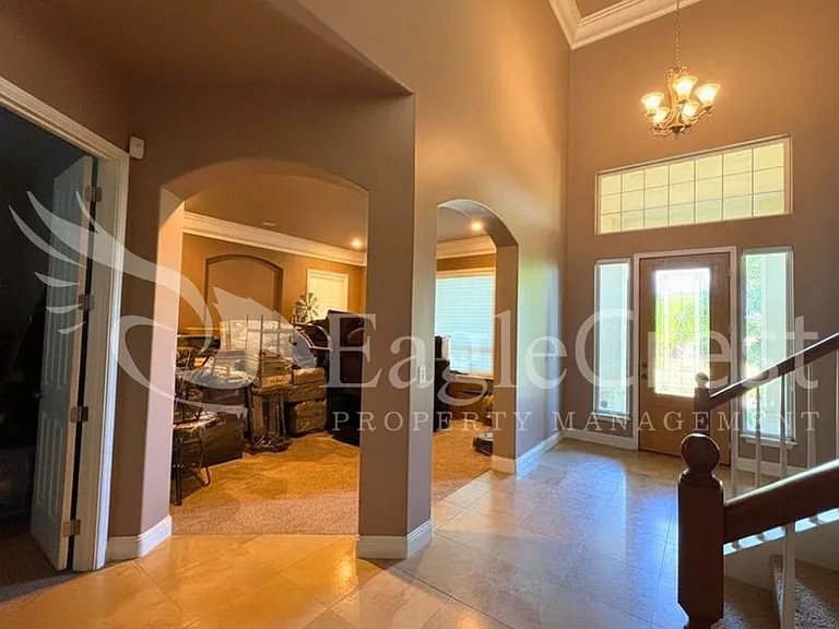 44 Vinehill Dr — Photo 23
