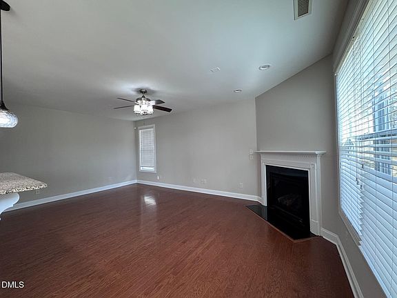 4th image of 4116 Plum Branch Dr