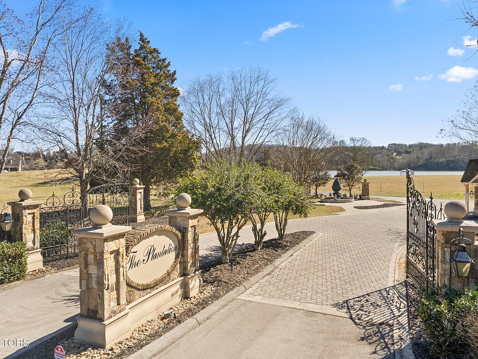 1st image of 505 Plantation Way