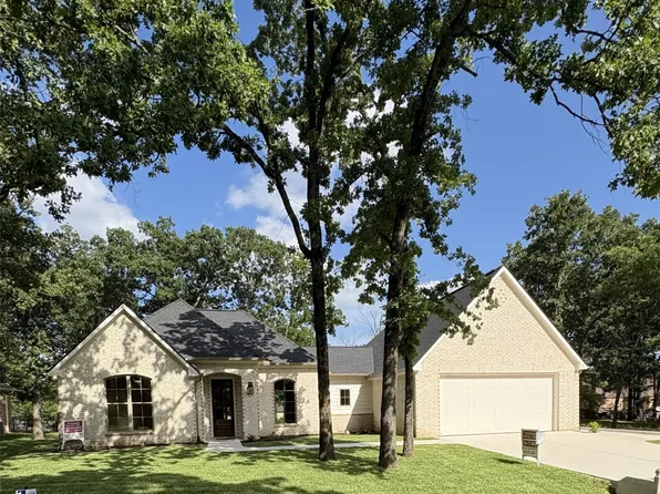 108 Southern Pine Pl, Mabank, TX 75156