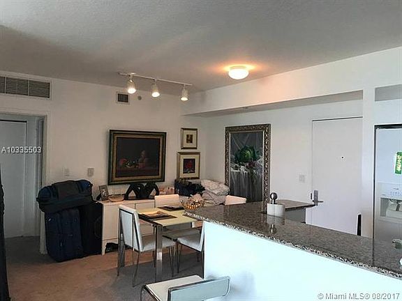 4th image of 325 Biscayne Blvd #1822