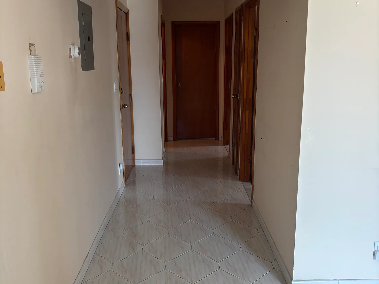 1 bed, $2,300 — Photo 3