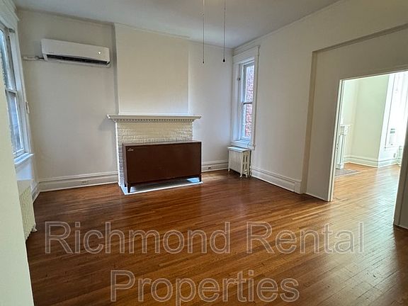 3rd image of 1844 W Grace St APT 1
