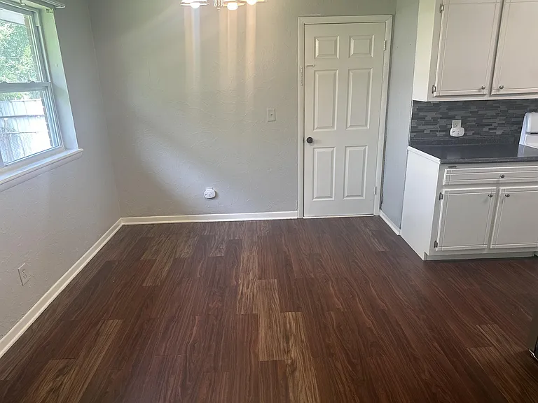 4800 Lisa Ln — Photo 10
