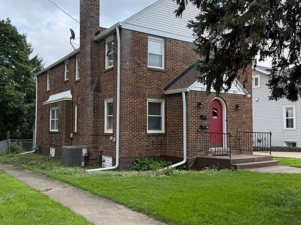903-905 S Park Blvd, Freeport, IL 61032