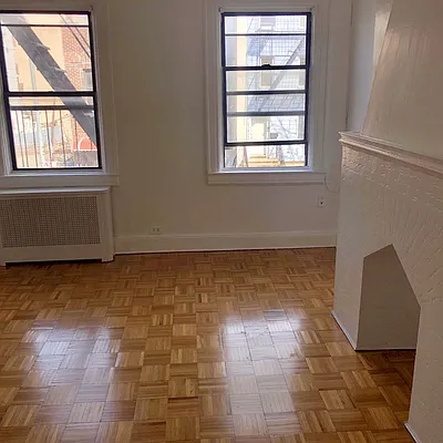 Rented by Dwell Residential Inc | media 18