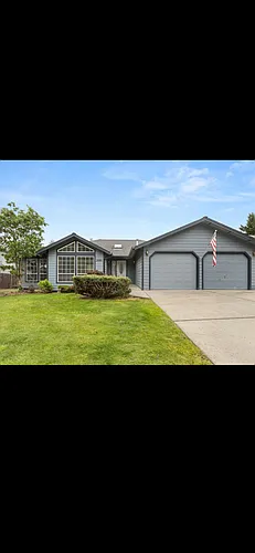 2495 NW Loma Vista Dr Photo 1